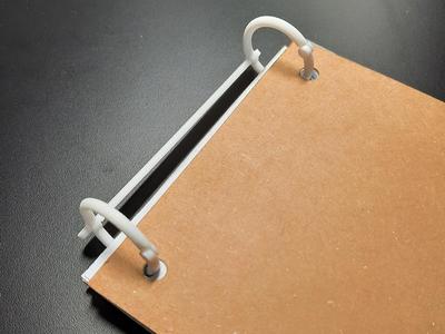 Thin-spine 2-ring binder