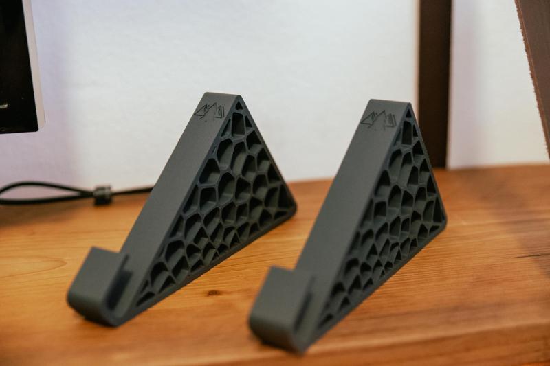 Laptop Stand / Mount