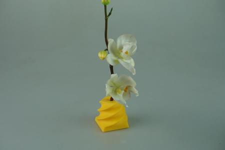 Flower vase