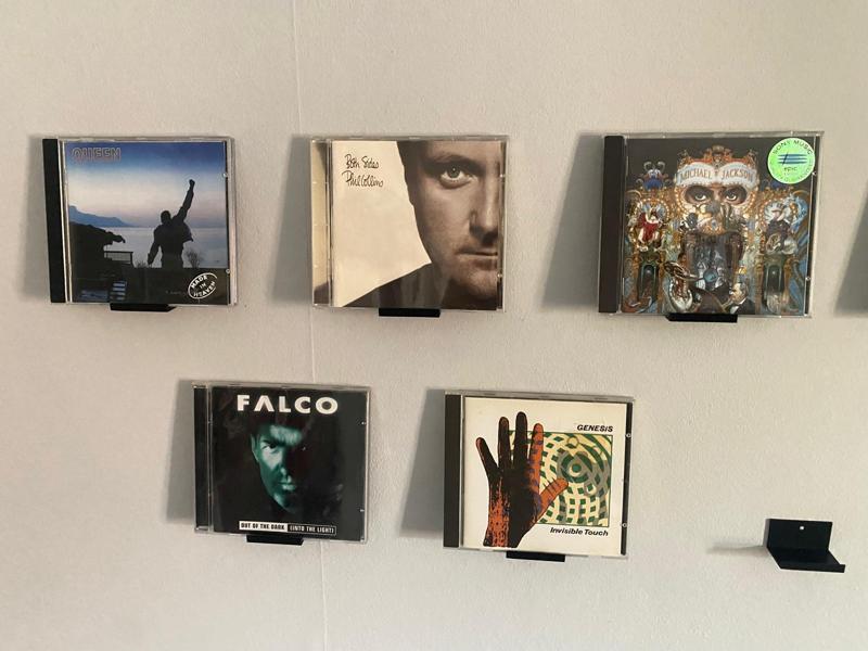 CD Wall Mount