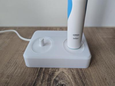 Oral-B Double toothbrush charger stand
