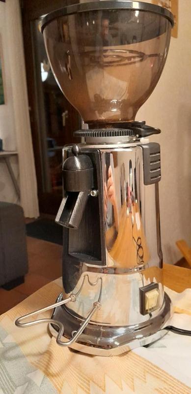 Macap M4 grinder with doser to doserless