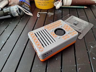 Snap fit Pi3 hex top case with 30mm fan