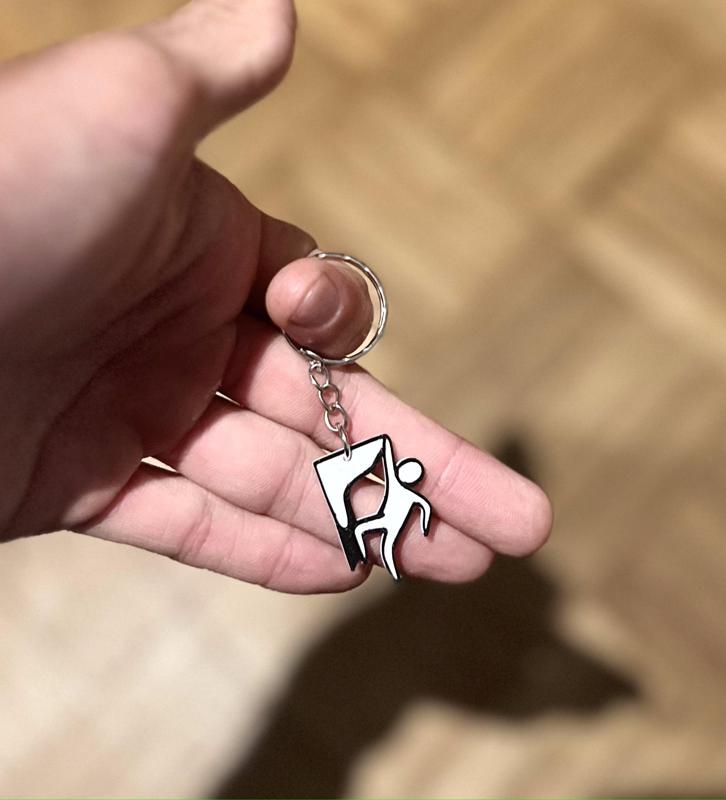 Keychain Climbing Boy // llalavero Escalador