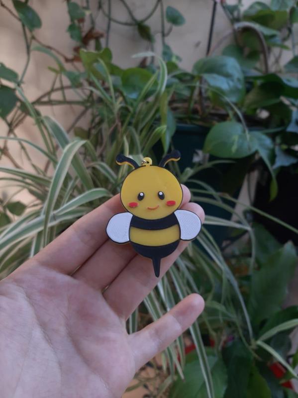 Animated Bee Keychain (FREE)