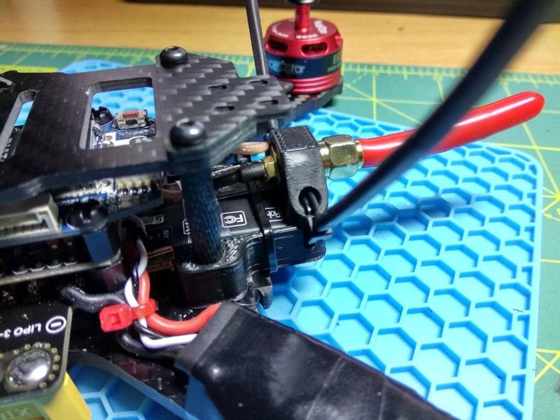 Realacc x210 frsky xs4r mount with vtx connector hole