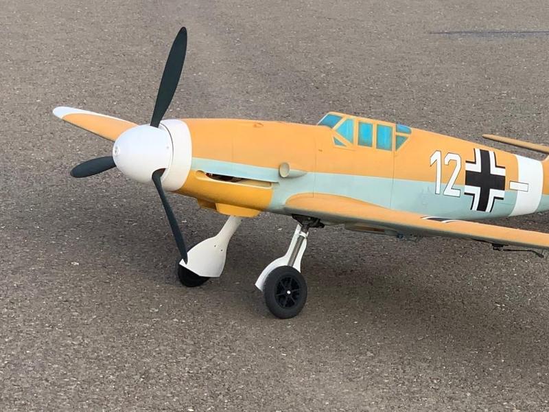 Wheel tyre and LG doors for Messerschmitt Bf 109-F