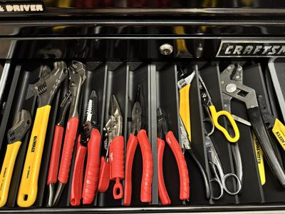 Low Profile Hand Tool Organizer