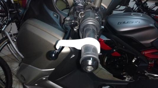 Scooter / Motorcycle Handbrake