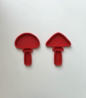 2 mushroom trays for sensory play