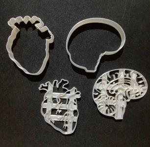 CUTTER COOKIES AND FONDANT WITH MARKER HEART AND BRAIN ANATOMY