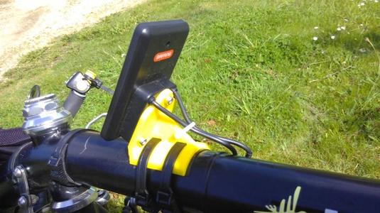 Screen stand for recumbent e-bike