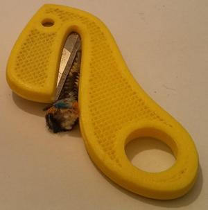Toucan, a safety cutter