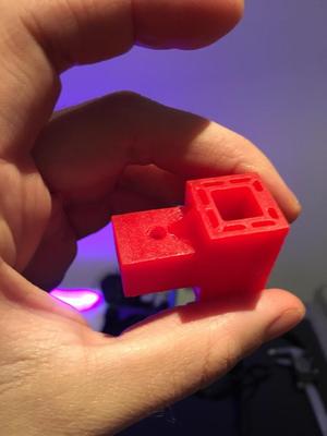 Makerbeam Holder