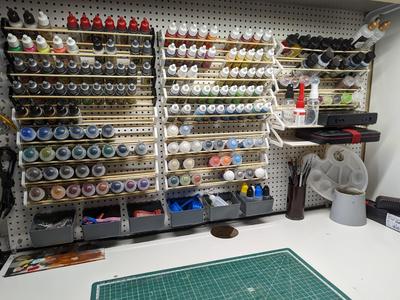Modular Pegboard Paint Rack: Airbrush Pot, Ink Bottle (35mm)
