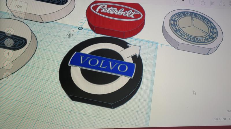 1/14 Scale Tamiya Volvo Fifth Wheel Hitch Cover