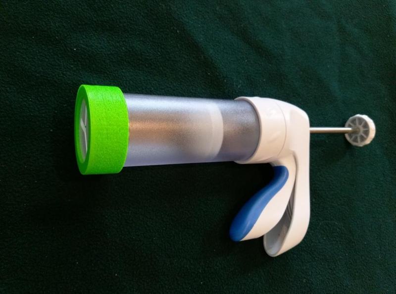 Disc holder for Wilton cookie press