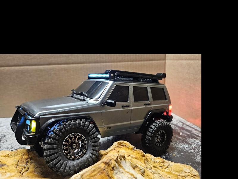 Traxxas TRX4M Fishing rod roof box