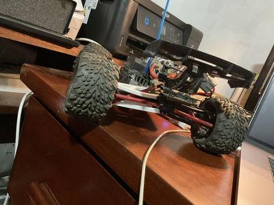 1/16 e-revo lower A-arm