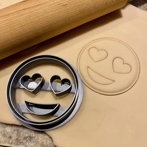 "Heart Eyes" Emoji Cookie Cutter
