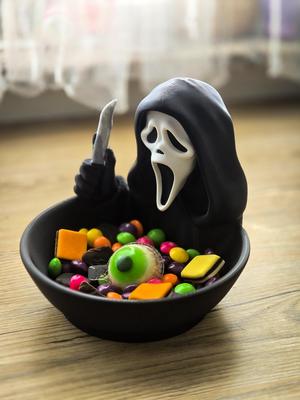 Ghostface Halloween bowl