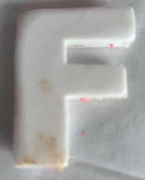 Cookie cutter in the form of a f read description 