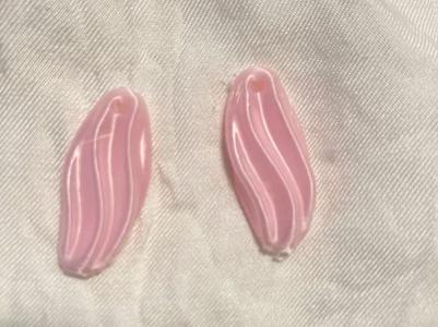 Three-Dimensional Curved Earrings 1