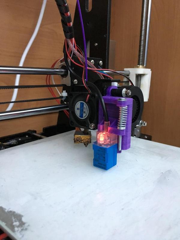 Remix on Anet A8 ajustible autolevel sensor holder