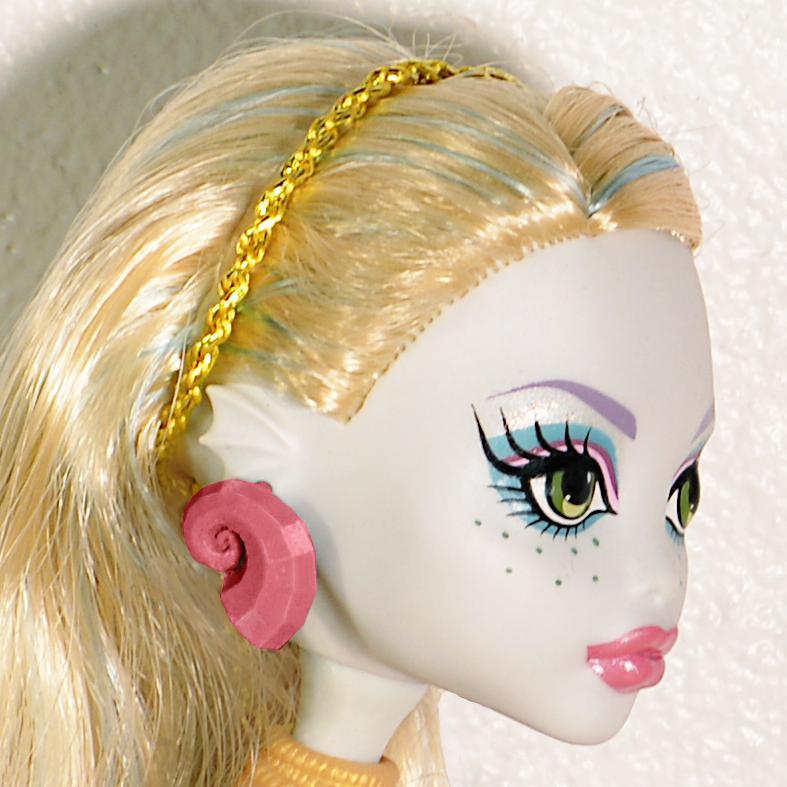 Geometric Seashell Doll Earrings