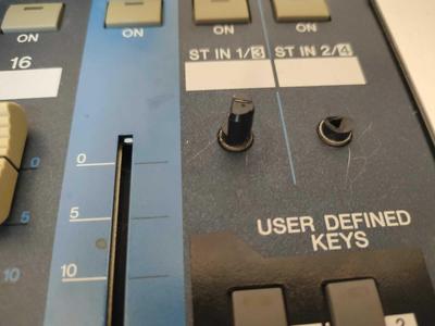 Yamaha 01V96 Effect Knob (and knob pin if broken)