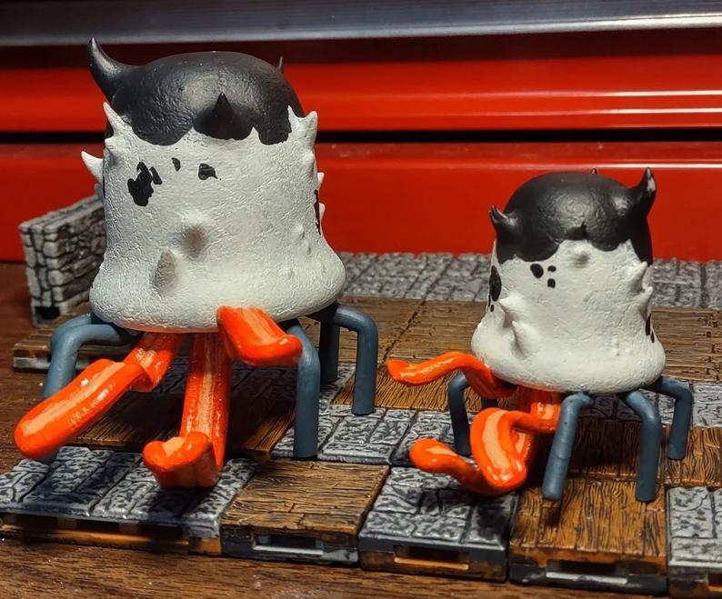 Scavengers Reign Alien, black and white dome bell tongue leg thing figure