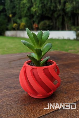 Modern Twisted Spiral Vase – 3D Printable STL