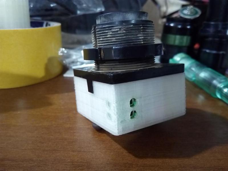 The GerCon button ("КЕ 011" mod)