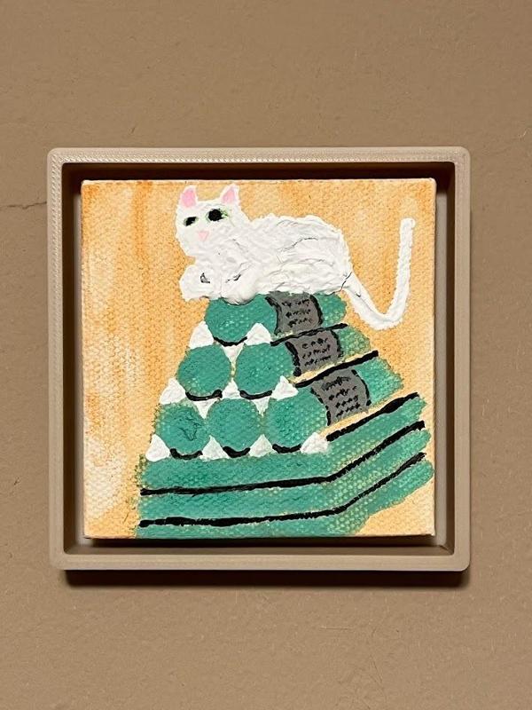 Floating frame for mini canvas