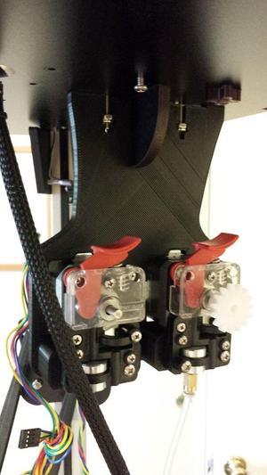 Dual EZStruder Mount for the Rostock Max V2