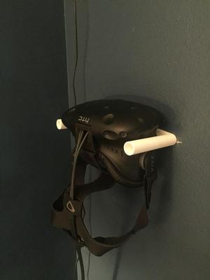 HTC vive wall mount