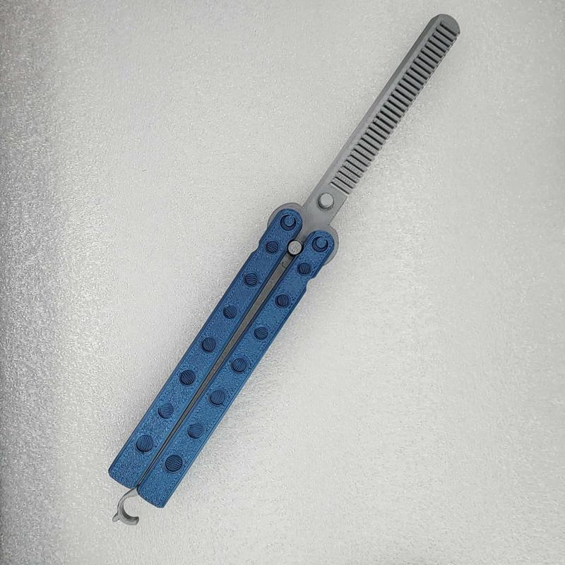 Butterfly knife comb balisong with skull - pirate edition