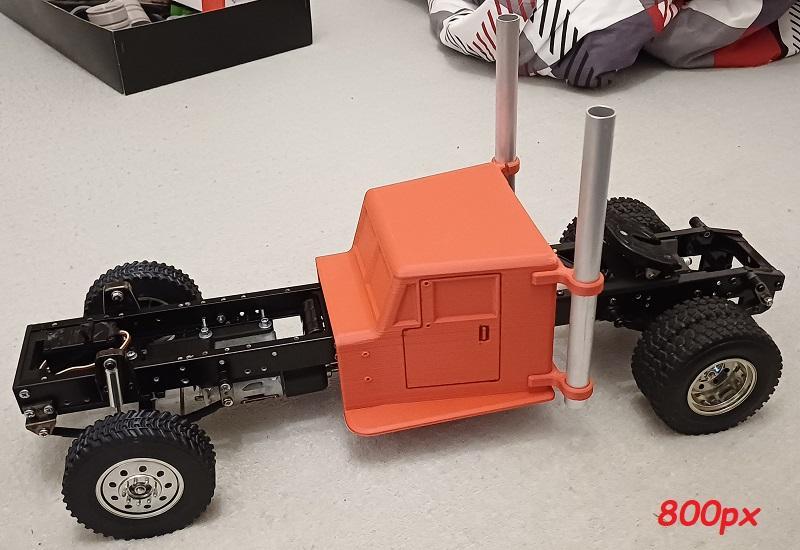 A simple Rat Rod body and a few 1/14 frame parts