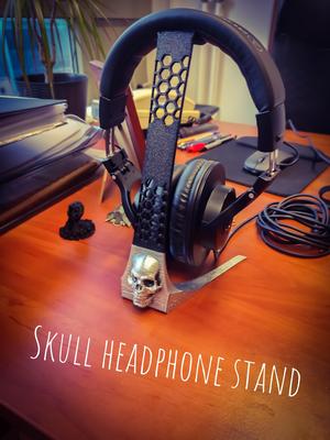 Headphone Stand with a Skull