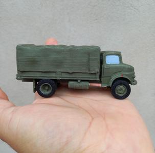 MERCEDEZ 1114 ARMY TRUCK