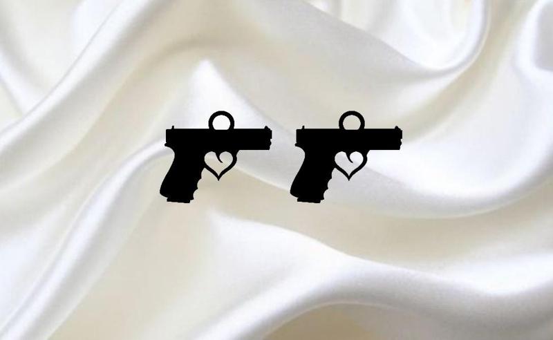 Armas pistola dije aros pendientes cat earrings joyas joya