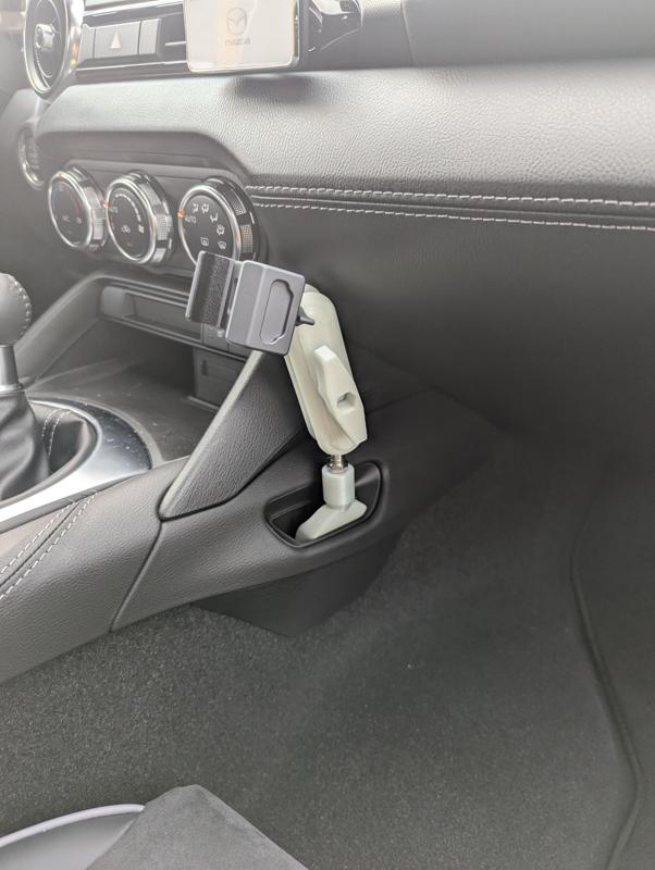 MX5 / Miata ND phone holder adapter for RAM-compatible ball/mount