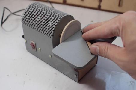 Mini disc sander