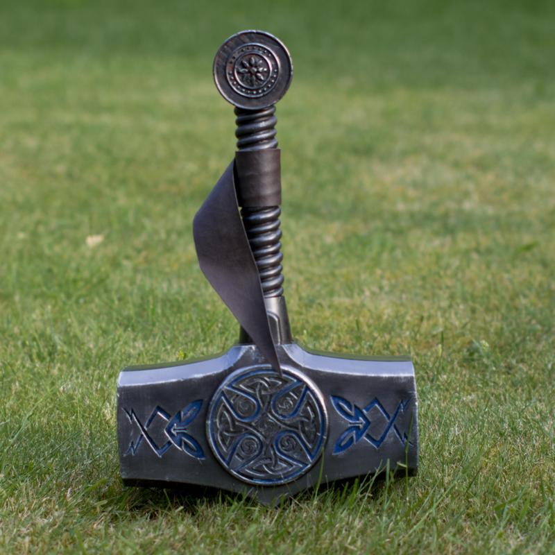 Mjölner ( Path of Exile )