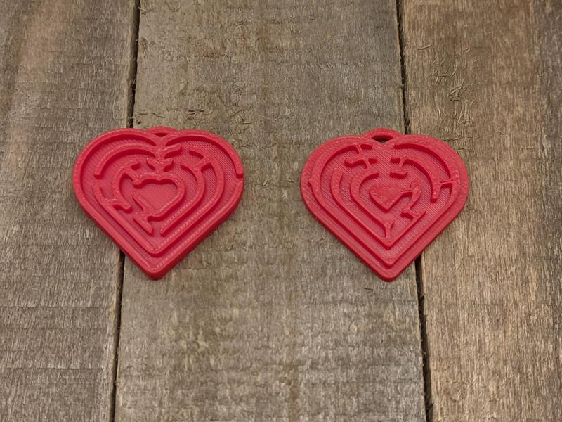 Love #7 - Interlocking Hearts Maze Keychains