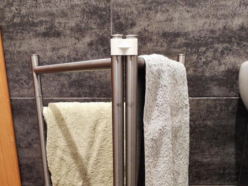 Extendable towel rack, stainless steel BROGRUND 