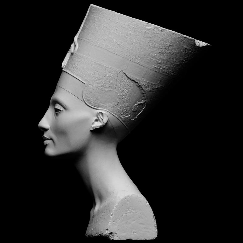 Bust of Nefertiti at the Neues Museum, Berlin