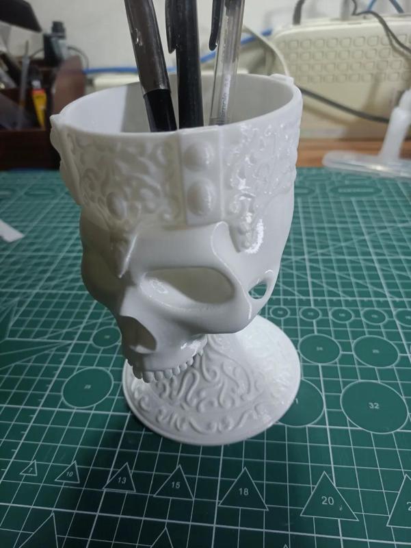 Dark Souls III  Worn Lord Vyron's Chalice Pen Holder