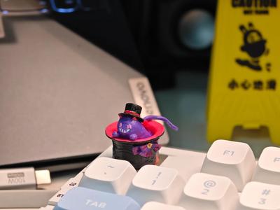 Genshin Impact Lyney mischievous hat cat keycap