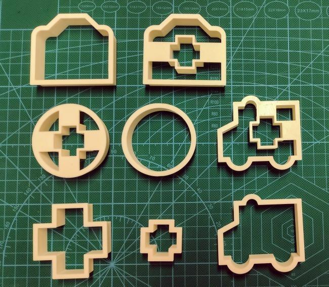 First aid cookie cutter set